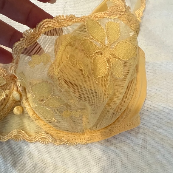 Simone Perele Yellow Lace Unerwire Bra 32D - Picture 5 of 9